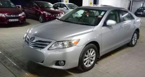 Toyota Camry Hybrid 2013