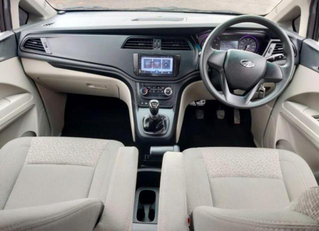 Mahindra Marazzo M6 7 STR 2019