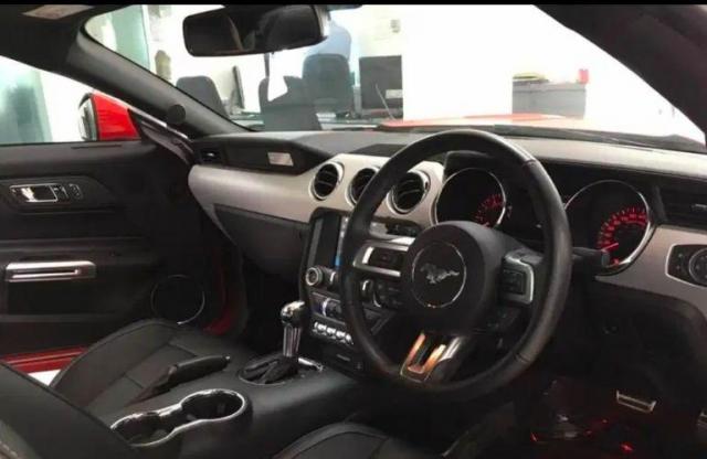 Ford Mustang GT Fastback 5.0L V8 2017