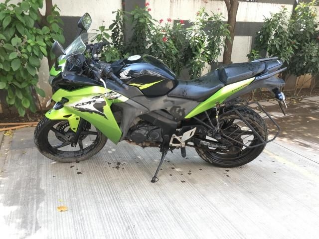 Honda CBR 150R 150cc 2013