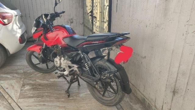 Bajaj Pulsar 135LS 2015