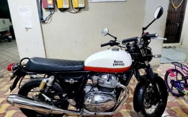 Royal Enfield Interceptor Custom 2019