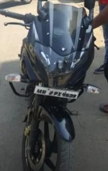 Bajaj Pulsar 220F 2017