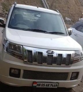 Mahindra TUV300 T6 Plus 2016