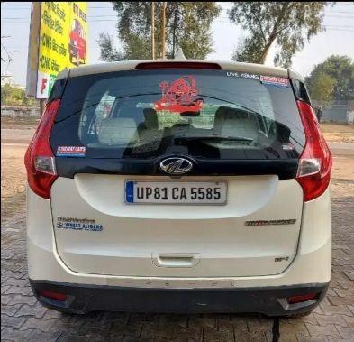 Mahindra Marazzo M4 8 STR 2018