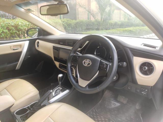 Toyota Corolla Altis 1.8 G AT 2016