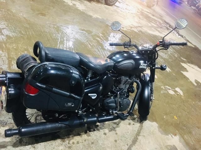 Royal Enfield Classic Stealth Black 500cc 2018