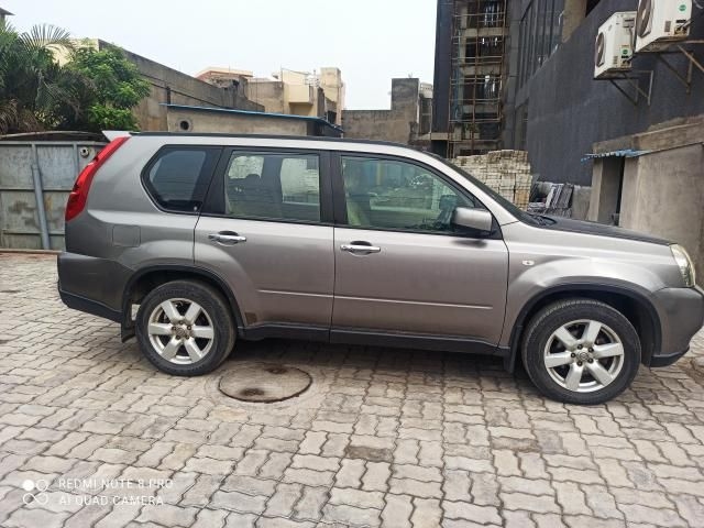 Nissan X-Trail SLX AT 2011