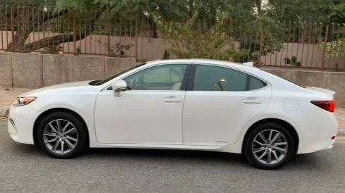 Lexus ES 300H 2021