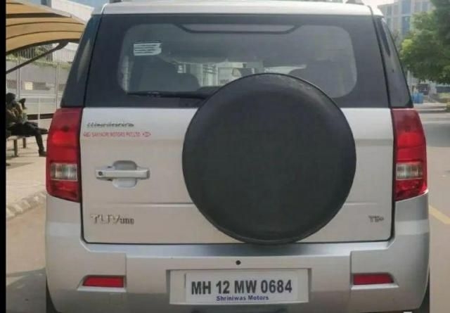 Mahindra TUV300 T6 Plus 2016