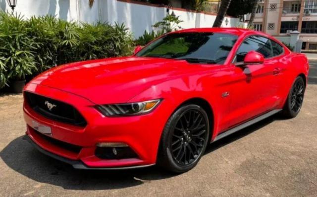 Ford Mustang GT Fastback 5.0L V8 2019