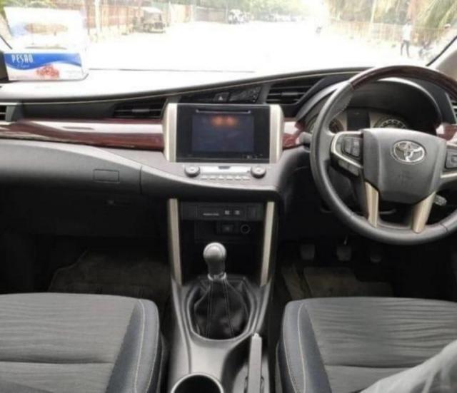 Toyota Innova Crysta 2.4 GX 8 STR 2020