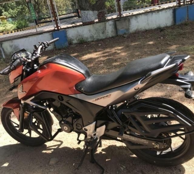 Honda Cb Hornet 160r Price In Hyderabad Starts At 93 K Check On Road Price