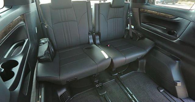 Toyota Vellfire Hybrid BS6 2020