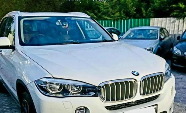BMW X5 xDrive30d Pure Experience (5 Seater) 2018