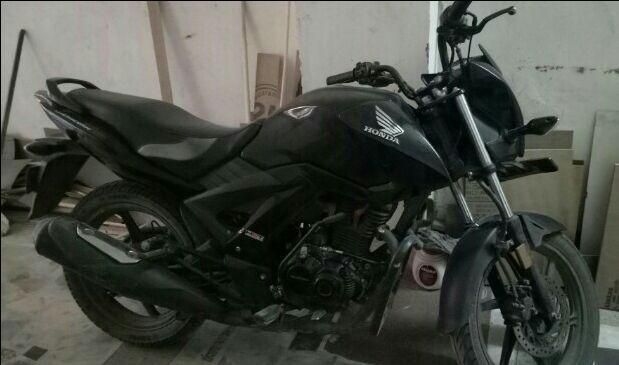 Honda Cb Hornet 160r 160cc Abs Dlx Price Incl Gst In India Ratings Reviews Features And More Droom Discovery