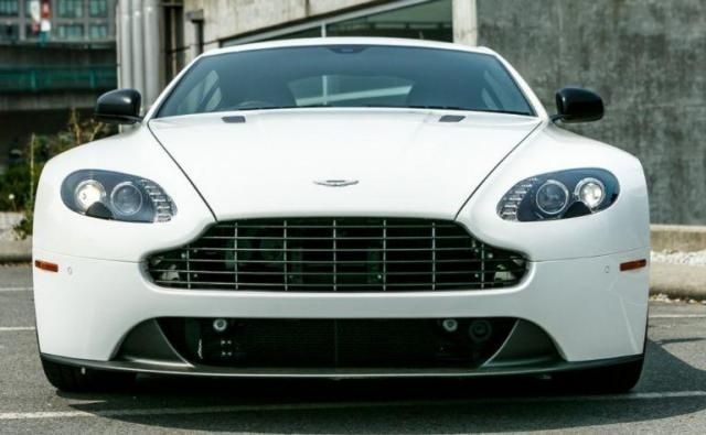 Aston Martin V8 Vantage S Roadster 2014