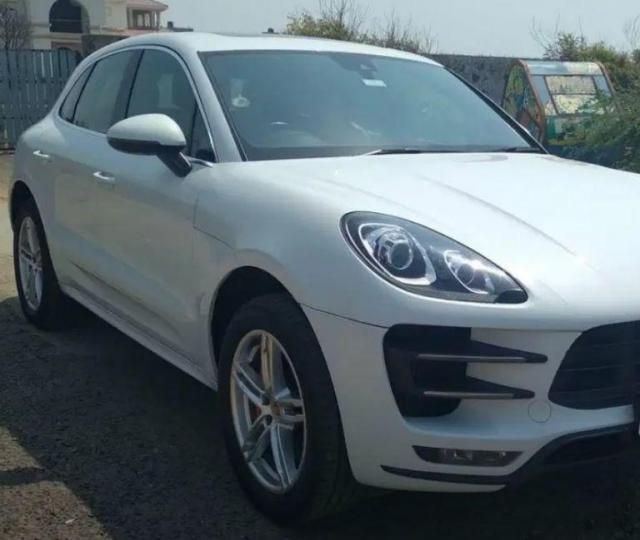 Porsche Macan 2.0 L Petrol 2017