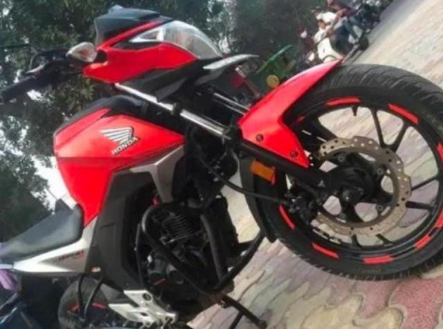 Honda CB Hornet 160R CBS 2016