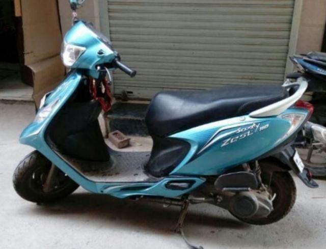 TVS Scooty Zest 110cc 2016