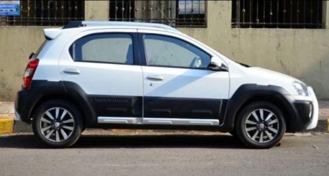 Toyota Etios Cross 1.4 GD 2014