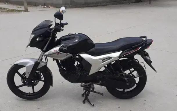 Yamaha SZR 150cc 2013