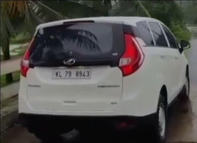 Mahindra Marazzo M2 8 STR 2019