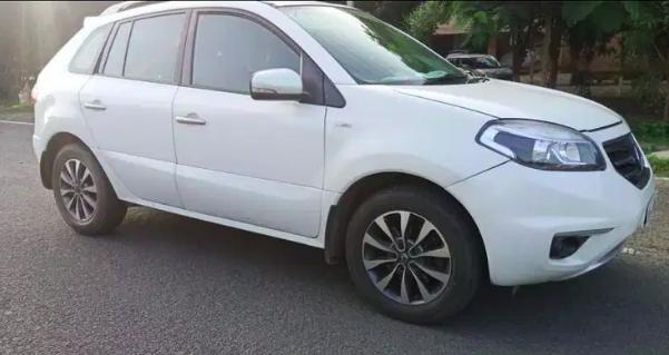 Renault Koleos 4X4 AT 2012