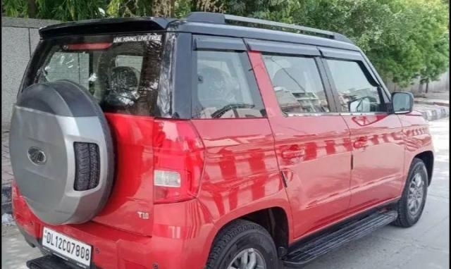 Mahindra TUV300 T10 2019