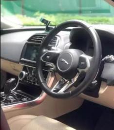 Jaguar XE SE Petrol 2021