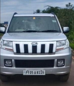 Mahindra TUV300 T8 2016