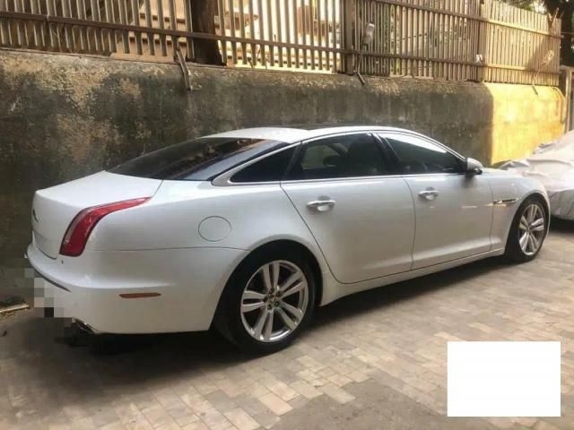 Jaguar XJ 3.0 L Portfolio 2019