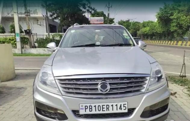 Mahindra Ssangyong Rexton RX7 2014