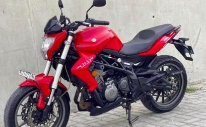 Benelli TNT 300 2016