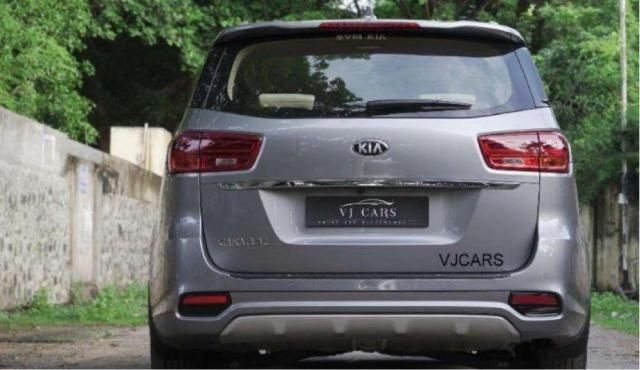 Kia Carnival Premium 7 STR 2020