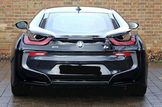 BMW i8 Hybrid 2016
