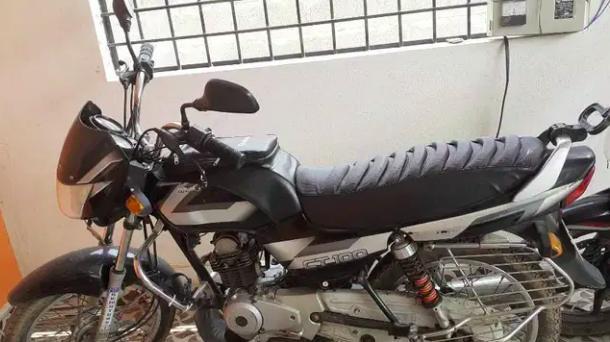 Bajaj CT 100 100cc 2005
