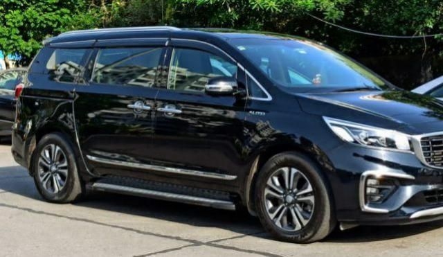 Kia Carnival Premium 7 STR 2021