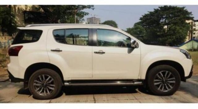 Isuzu MU-X 4x2 2019