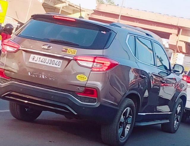 Mahindra Alturas G4 4WD AT BS6 2021