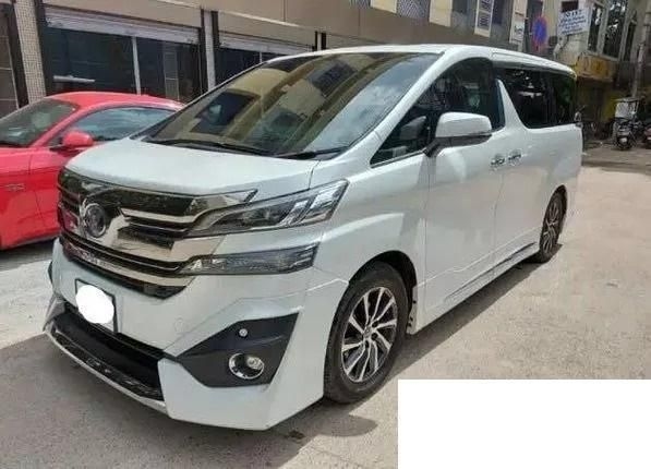 Toyota Vellfire Hybrid BS6 2021