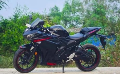 Yamaha YZF-R3 320cc 2016