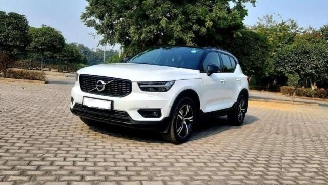 Volvo XC40 D4 R-Design 2019