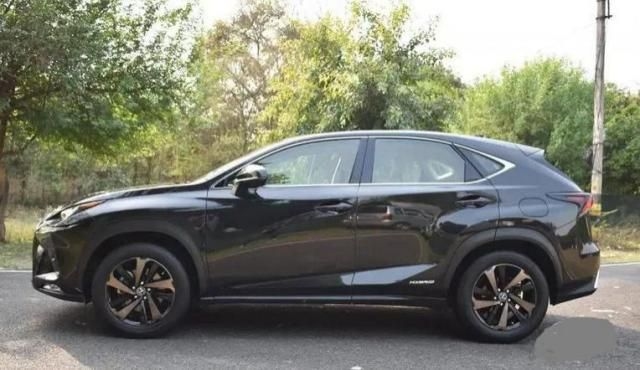 Lexus NX 300H F-Sport 2018