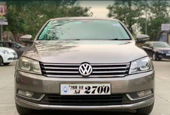Volkswagen Passat Highline 2.0 TDI 2011