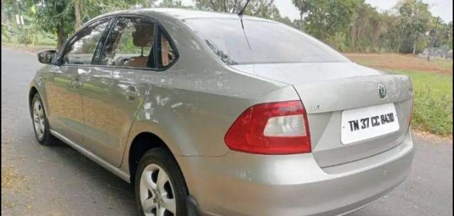 Skoda Rapid 1.6 MPI Elegance 2013