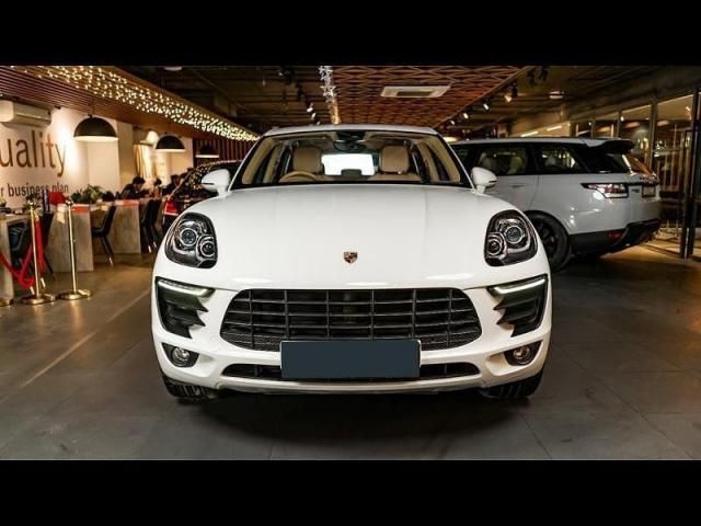 Porsche Macan R4 2018