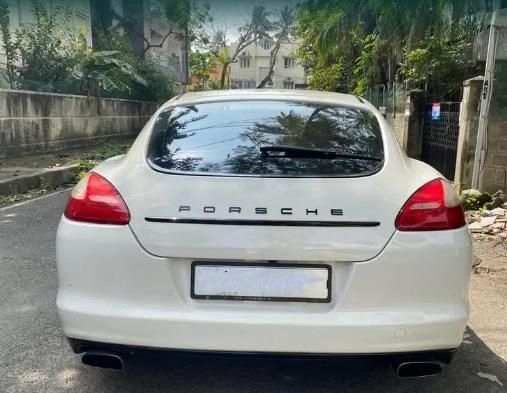 Porsche Panamera Diesel 2016