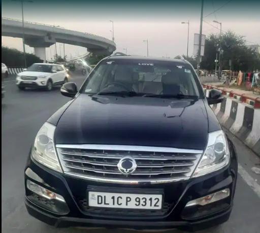 Mahindra Ssangyong Rexton RX7 2013