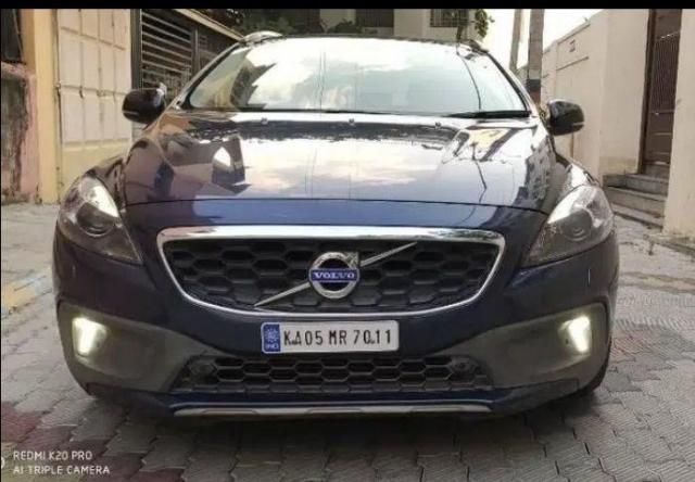 Volvo V40 Cross Country D3 2015